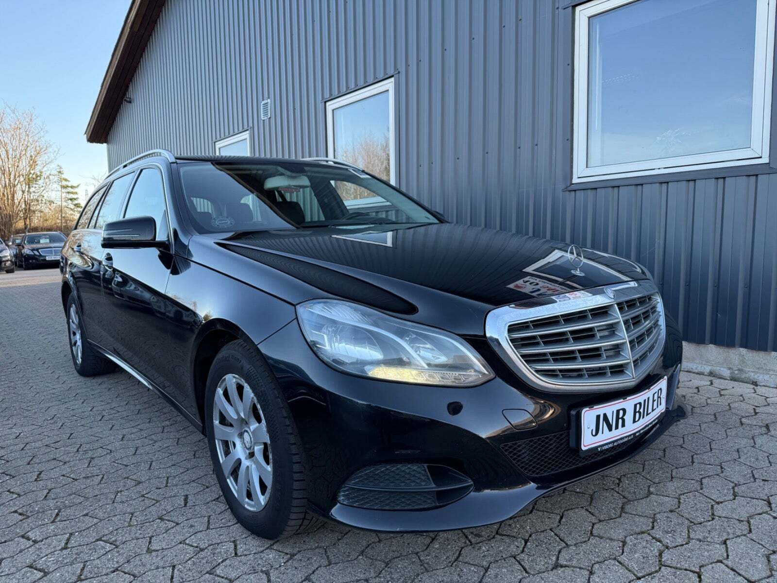 undefined Mercedes E200 fra 2014 set udefra