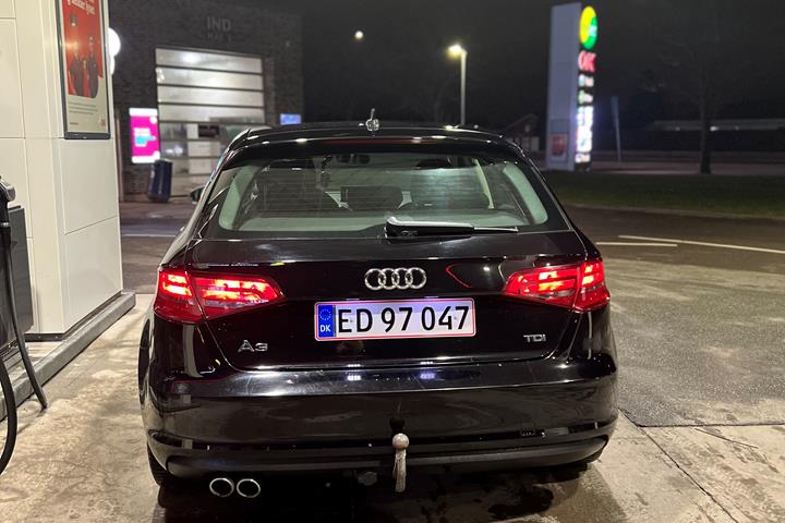Sort Audi A3 Sportback fra 2015