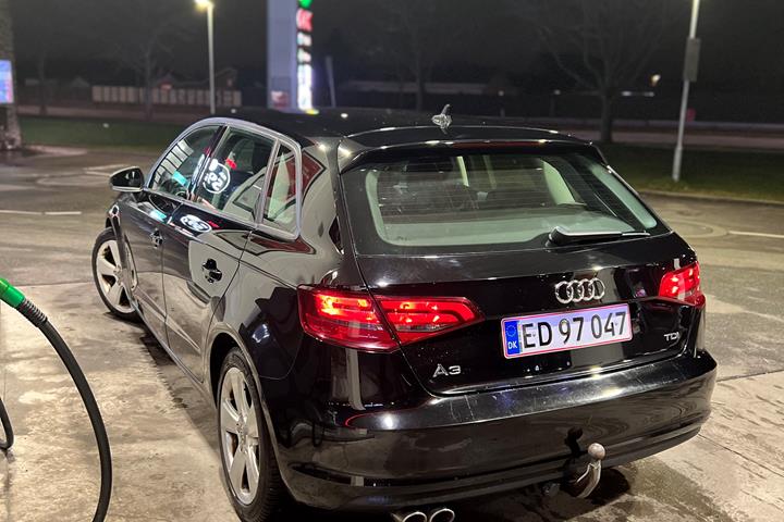 Sort Audi A3 Sportback fra 2015