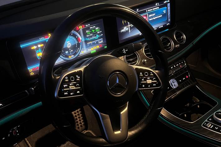 Hvid Mercedes E200 fra 2019