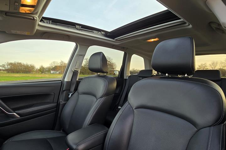 Bronze Subaru Forester fra 2016