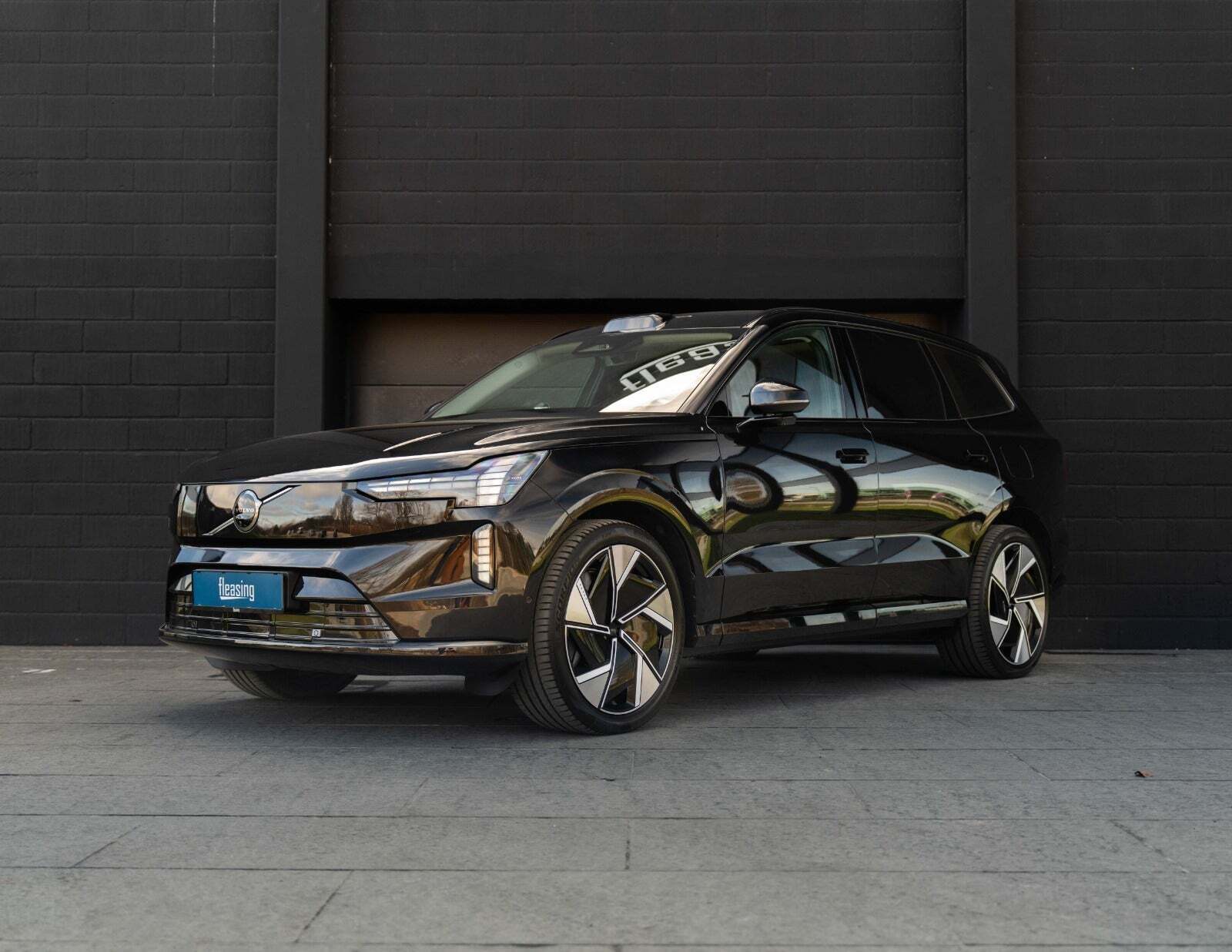 Volvo EX90