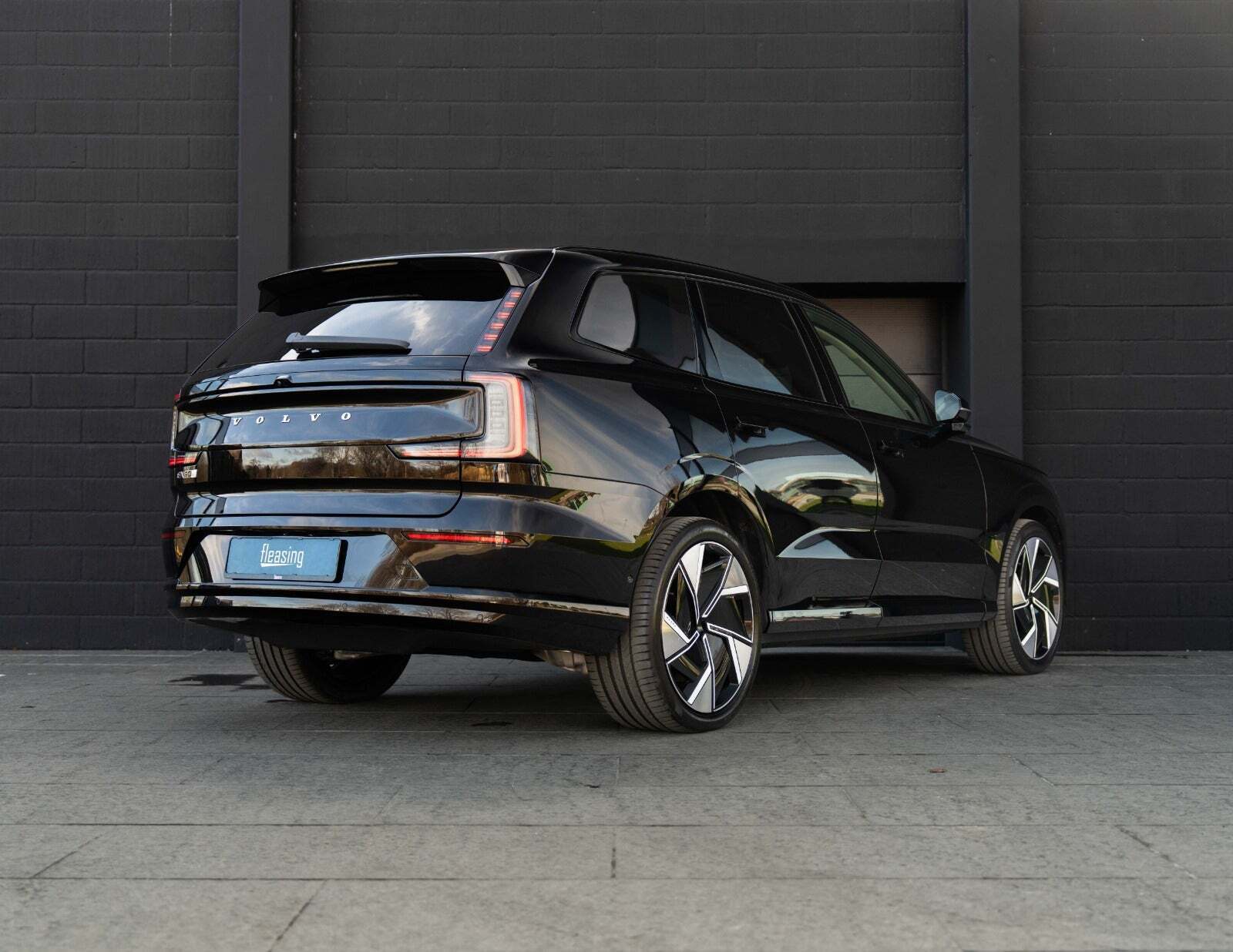 Volvo EX90