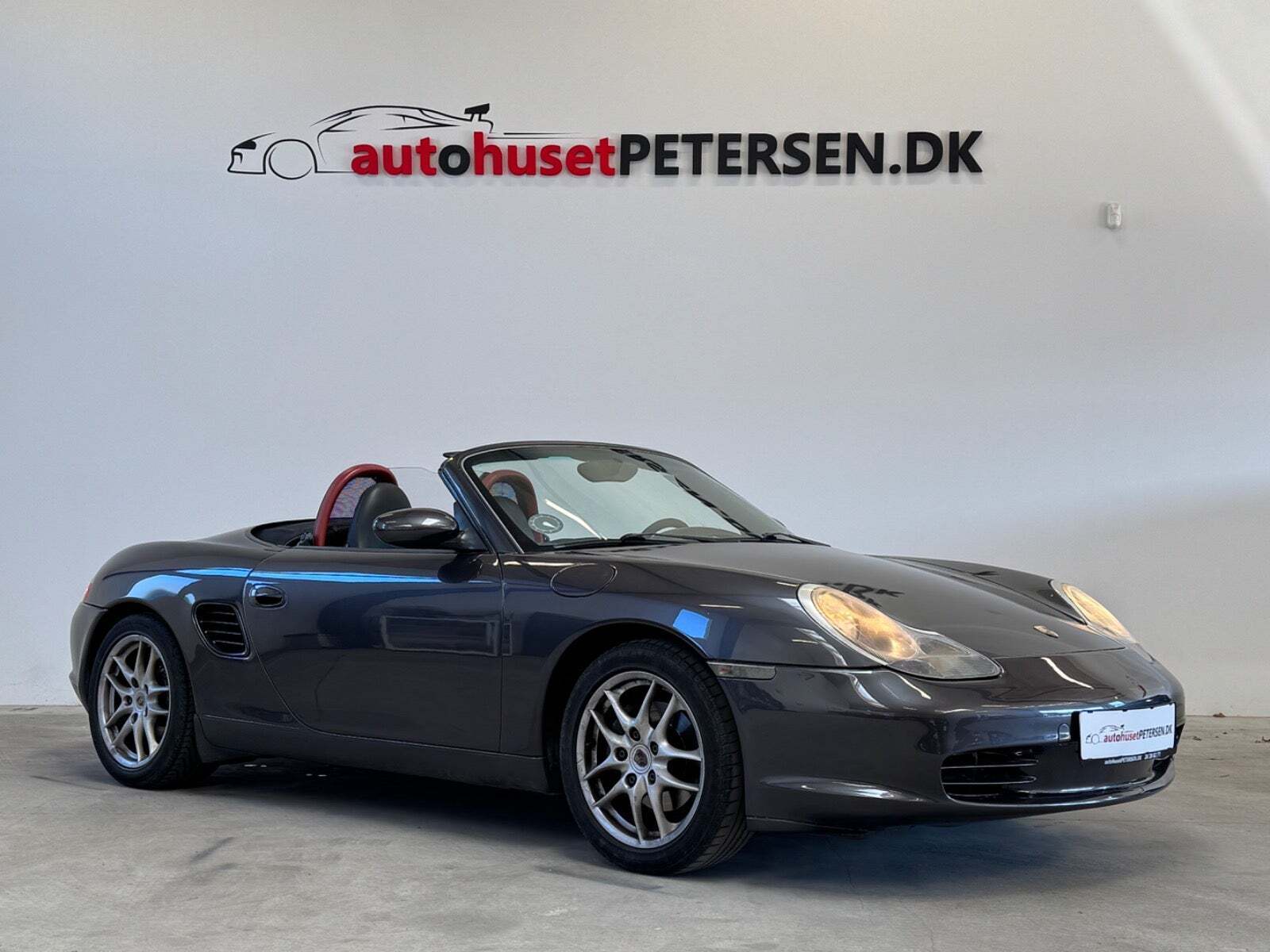 Grå Porsche Boxster S fra 2003