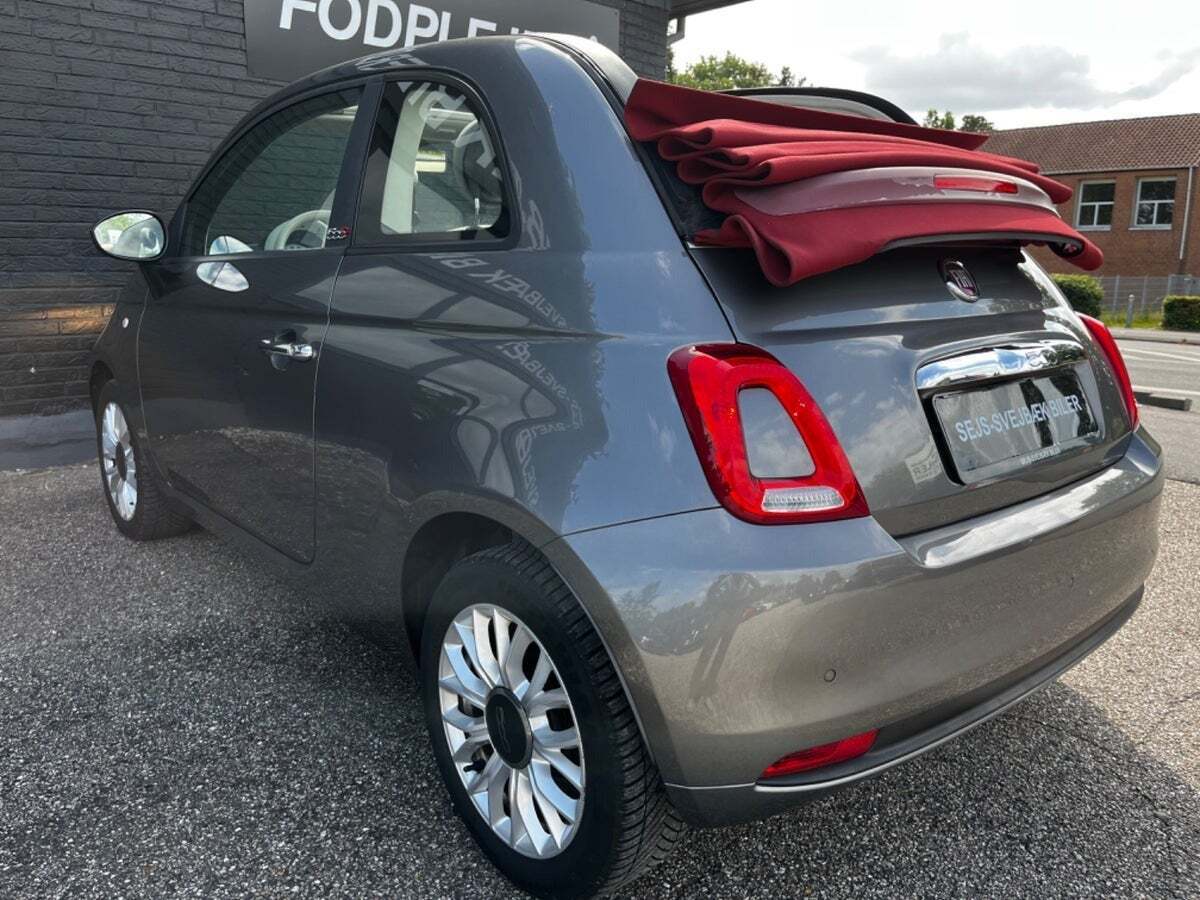 Grå Fiat 500C fra 2016