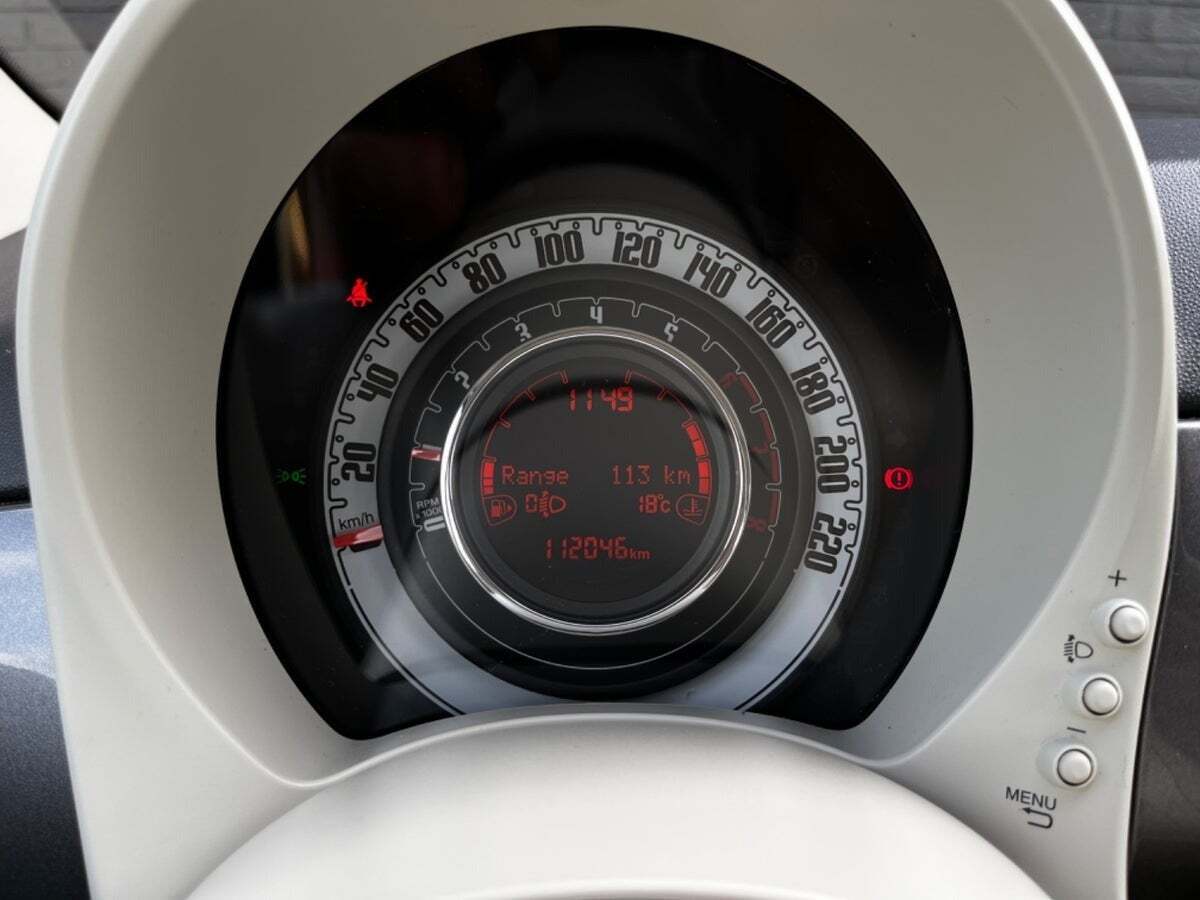 Grå Fiat 500C fra 2016