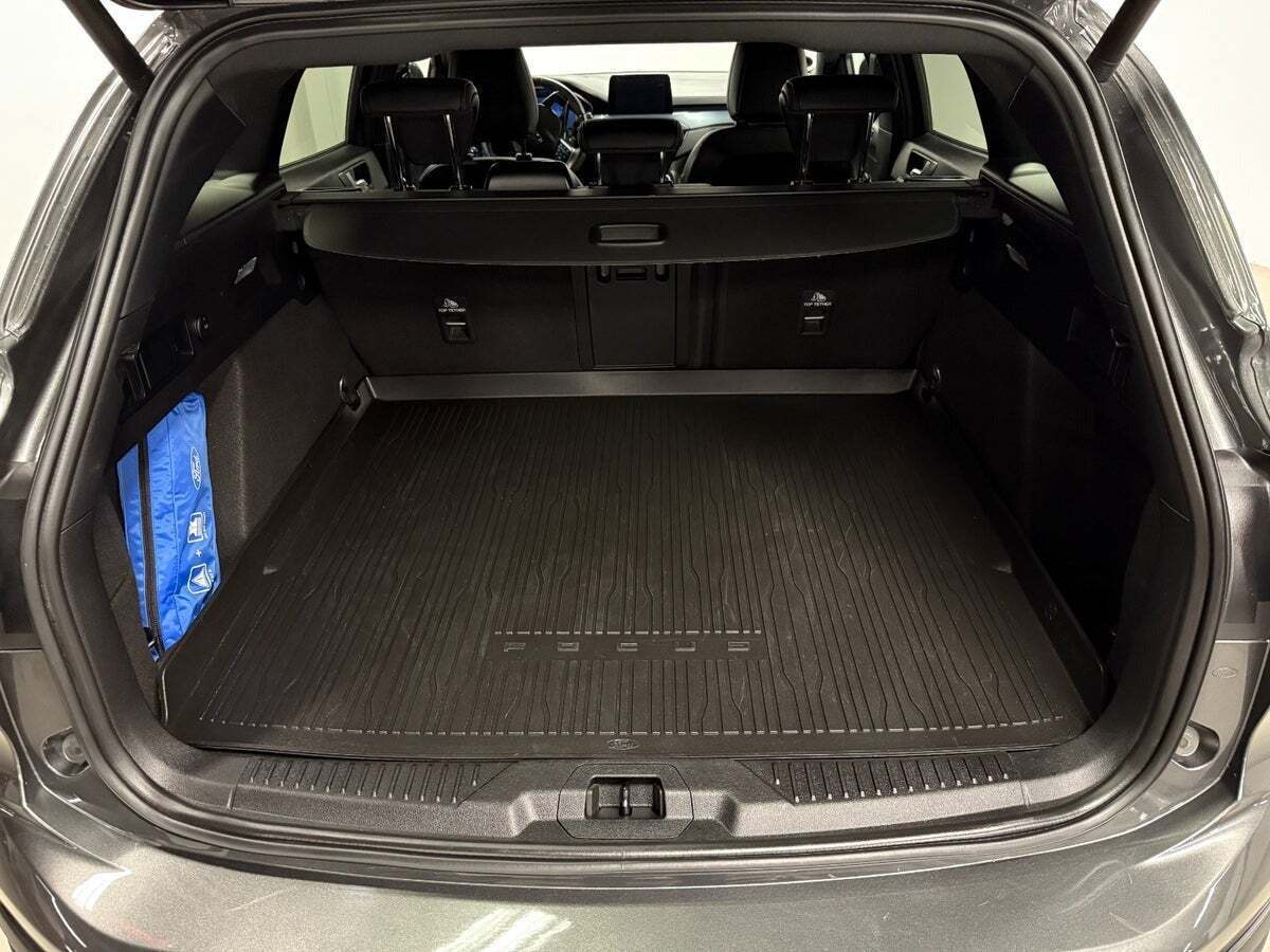 Grå Ford Focus fra 2021