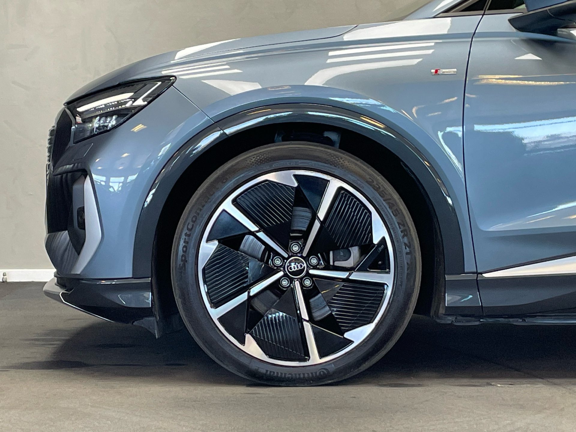 Audi Q4