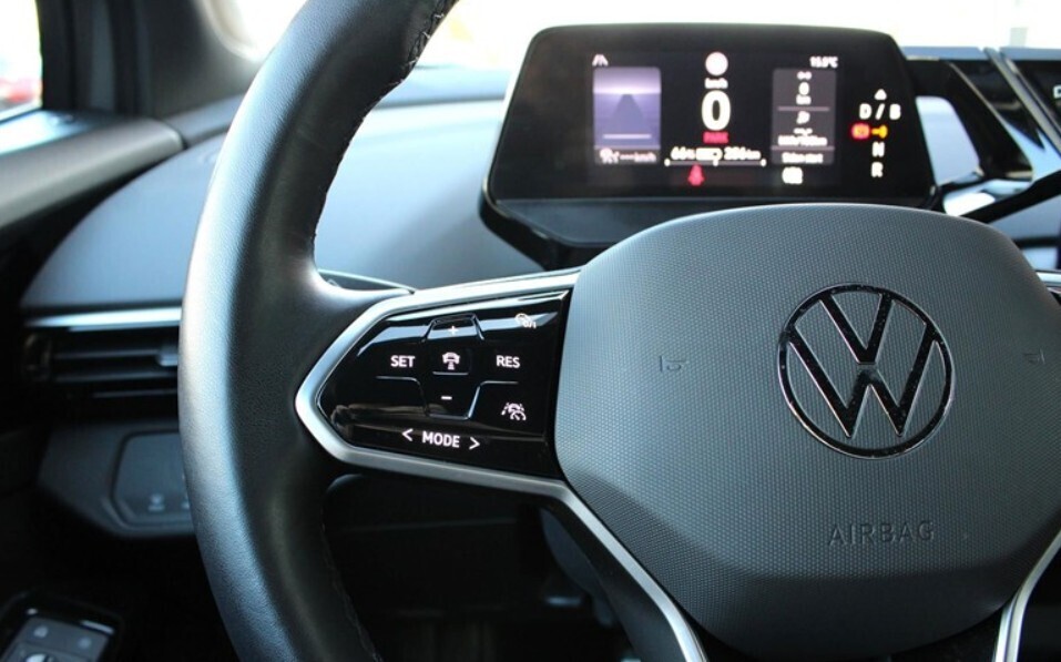 Grå VW ID.4 fra 2023