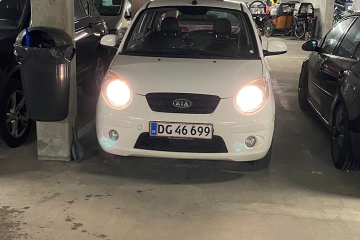 Hvid Kia Picanto 1.0 fra 2011