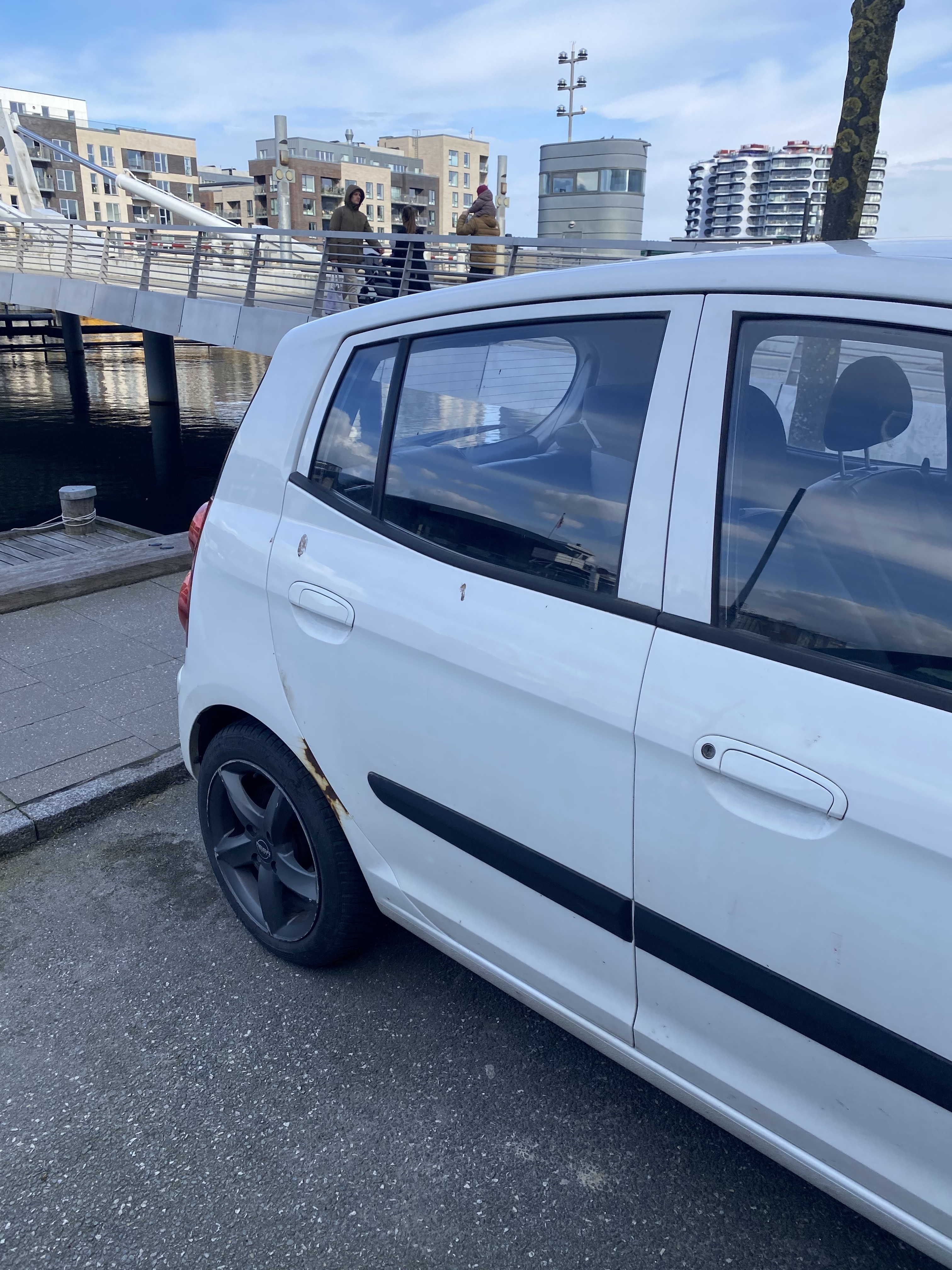 Hvid Kia Picanto 1.0 fra 2011