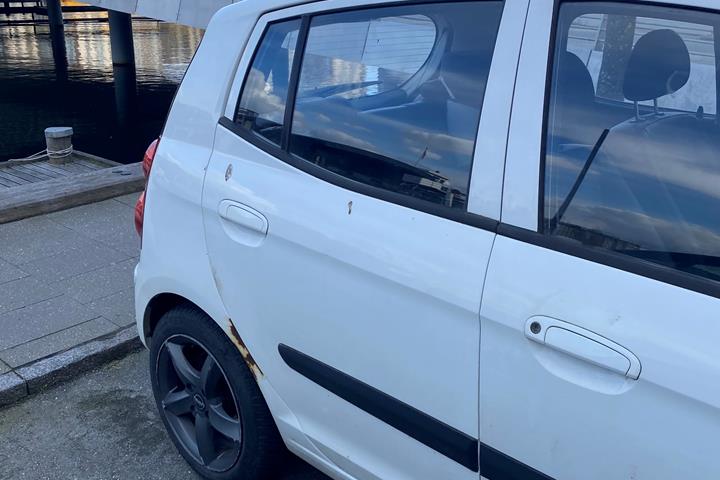 Hvid Kia Picanto 1.0 fra 2011