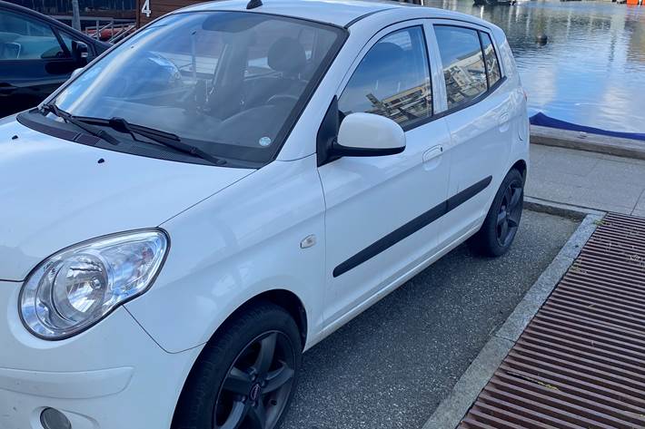 Hvid Kia Picanto 1.0 fra 2011