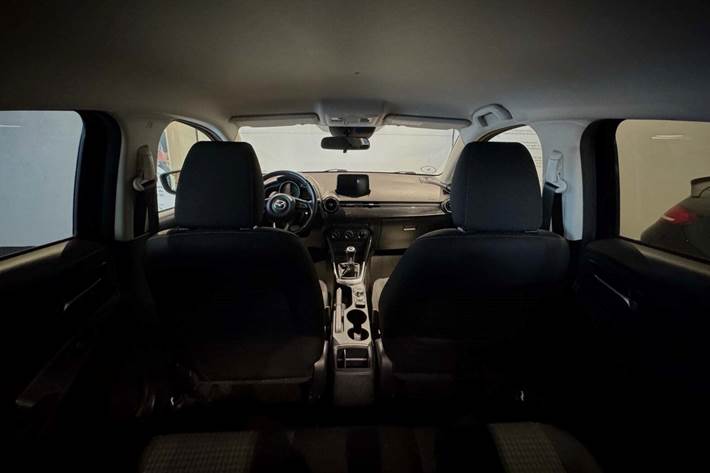 Sort Mazda 2 fra 2018