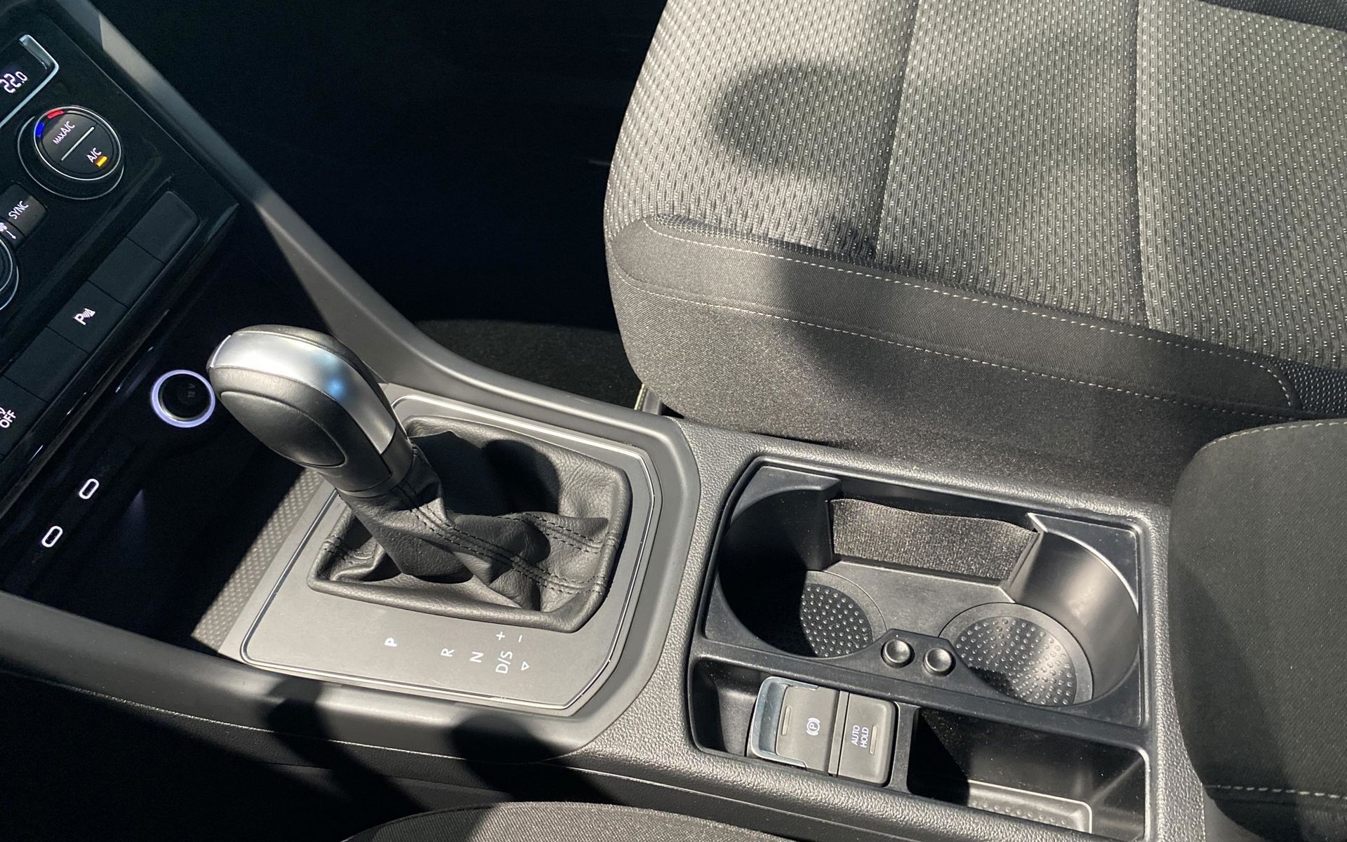 Blå VW Touran fra 2021