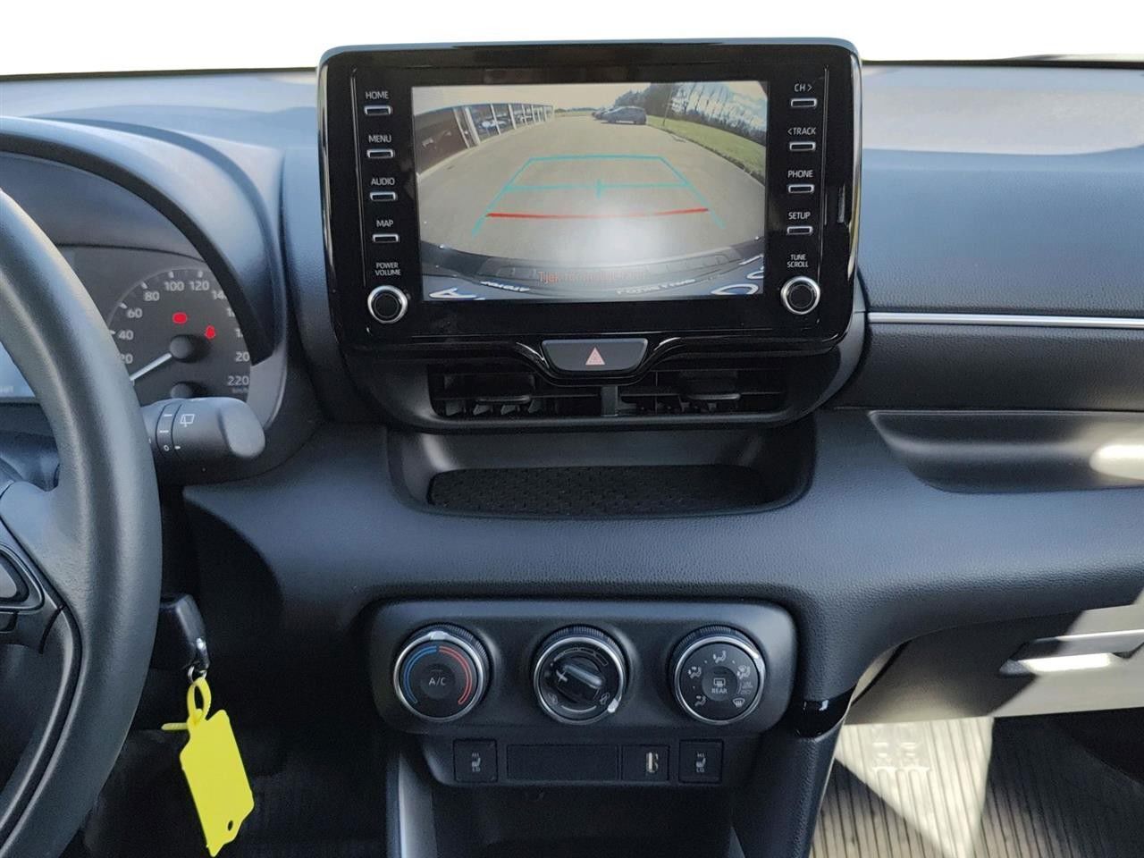 Sort Toyota Yaris fra 2023