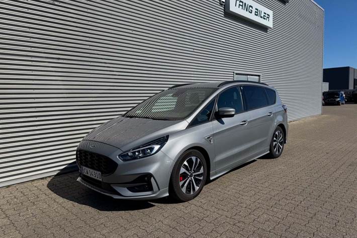 Rød Ford S-MAX fra 2021