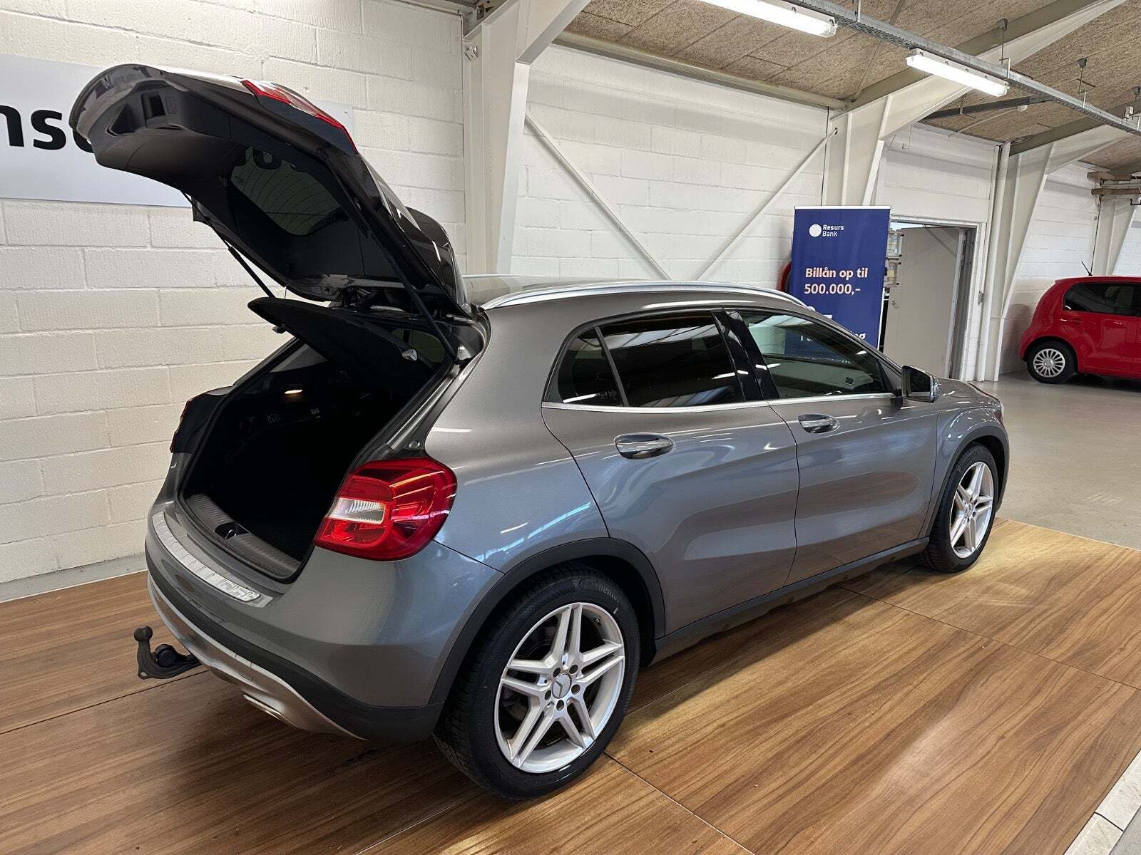 Mercedes GLA220