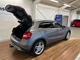 Mercedes GLA220
