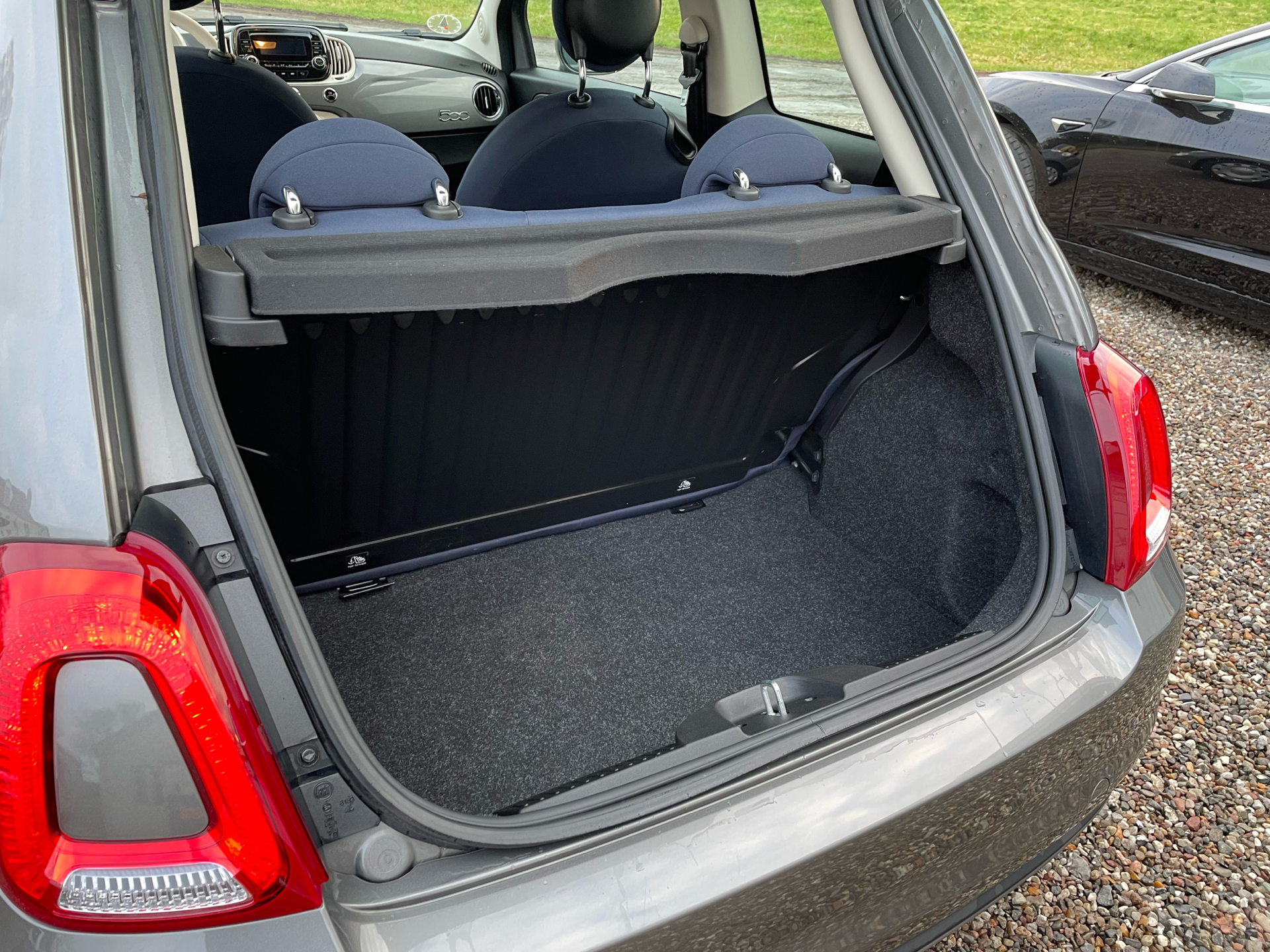 Sort Fiat 500 fra 2021