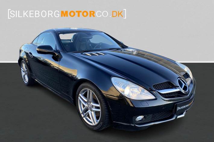 Sort Mercedes SLK200 fra 2008