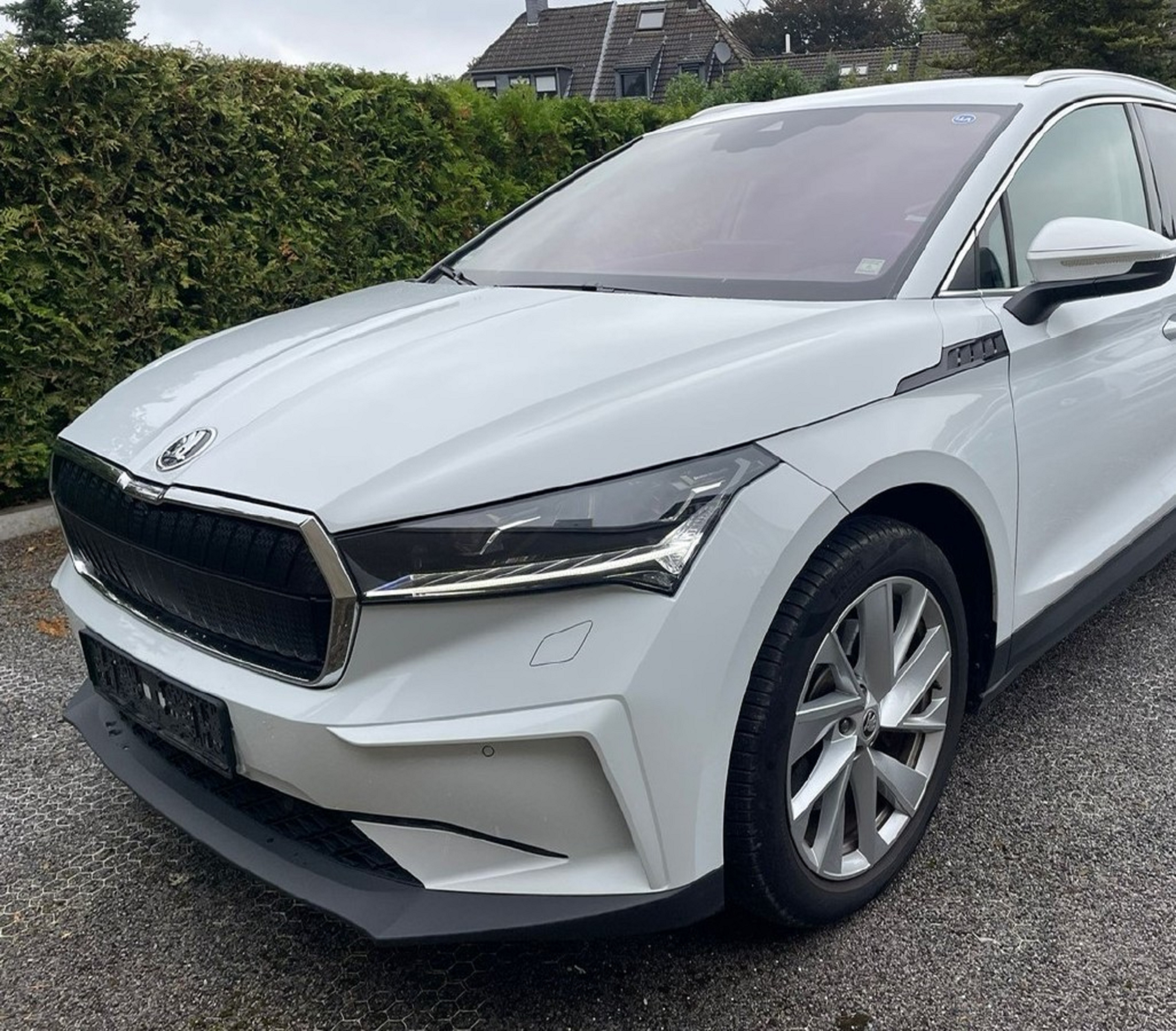 Hvid Skoda Enyaq iV fra 2021