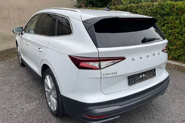 Hvid Skoda Enyaq iV fra 2021