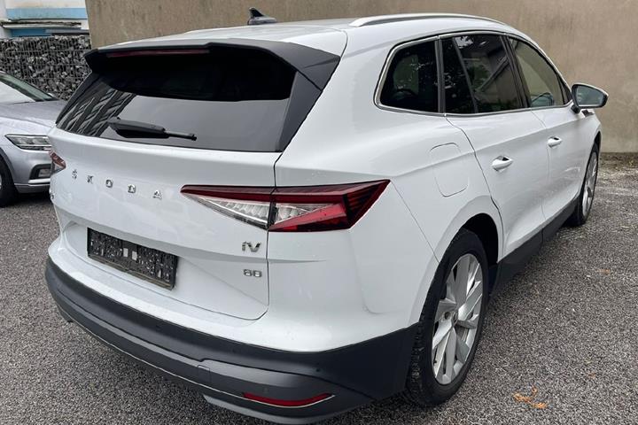 Hvid Skoda Enyaq iV fra 2021