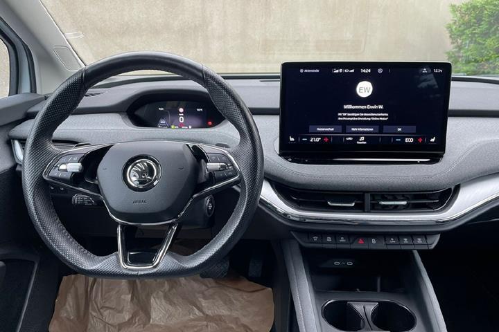 Hvid Skoda Enyaq iV fra 2021