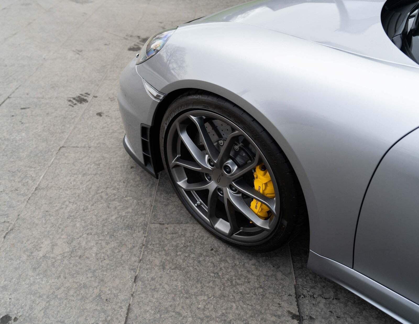 Porsche 718 Cayman GT4 4,0