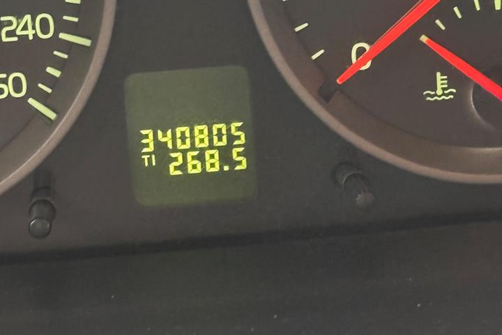 Grå Volvo V50 fra 2005