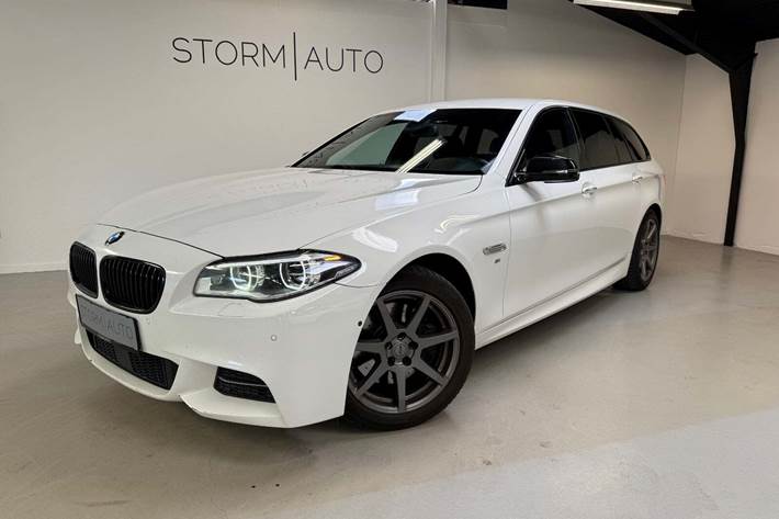 Hvid BMW 535d fra 2014 set udefra