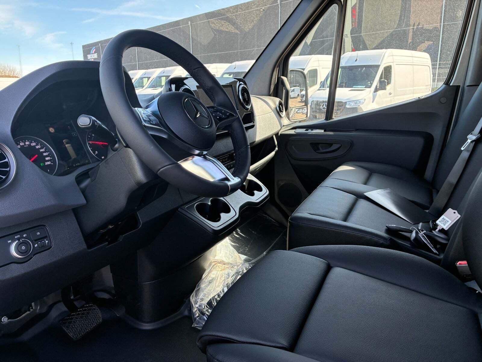 Mercedes Sprinter 317 2,0 CDi A2 Kassevogn PRO aut. RWD