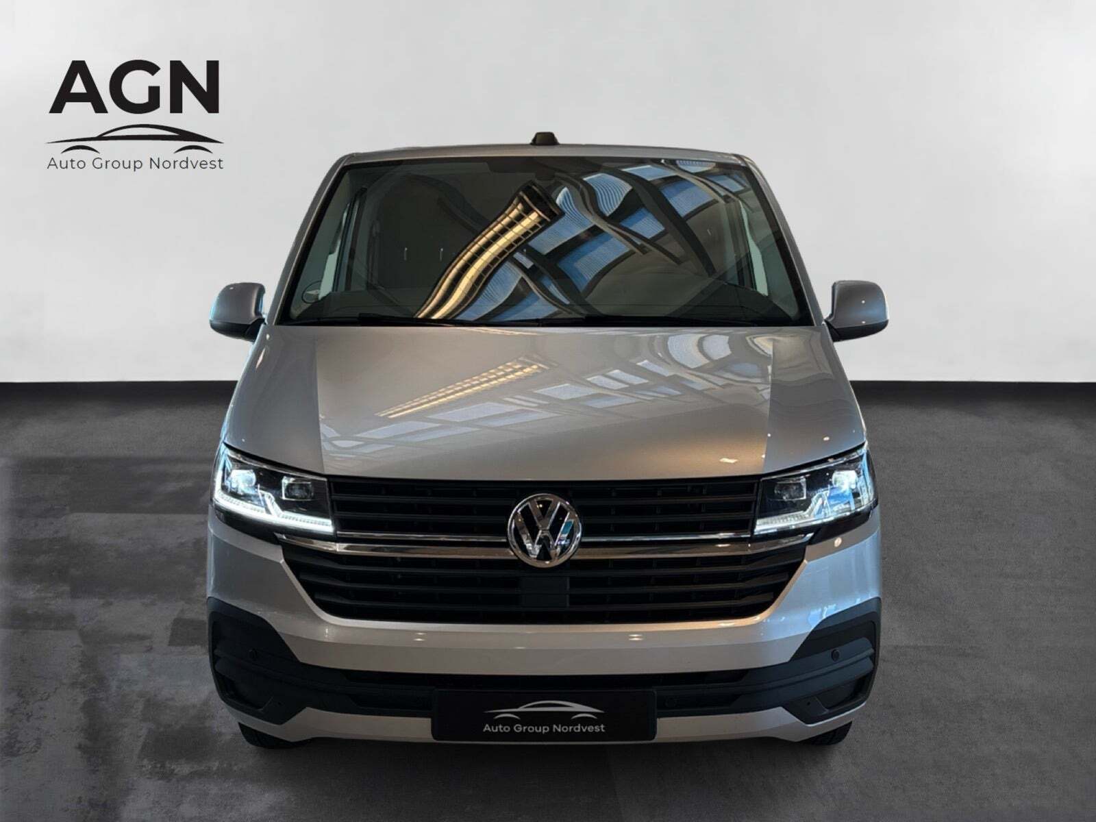 VW Transporter 2,0 TDi 150 Kassevogn DSG kort