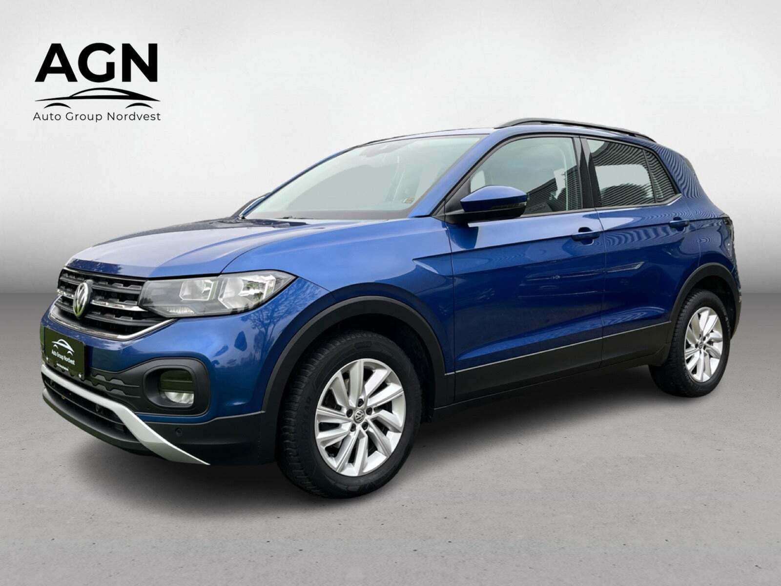 Blå VW T-Cross fra 2019 set udefra