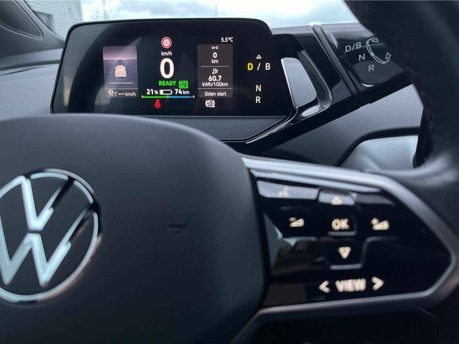 Grå VW ID.4 fra 2021