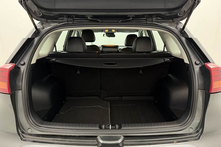 Grå Kia e-Niro fra 2021