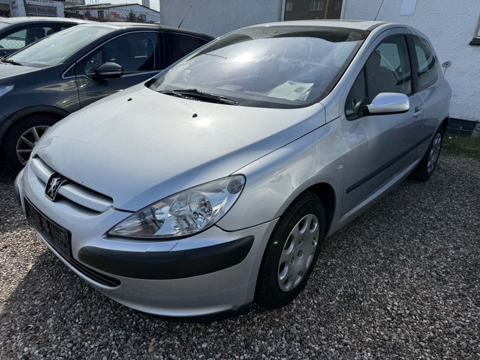 Sølv Peugeot 307 fra 2002