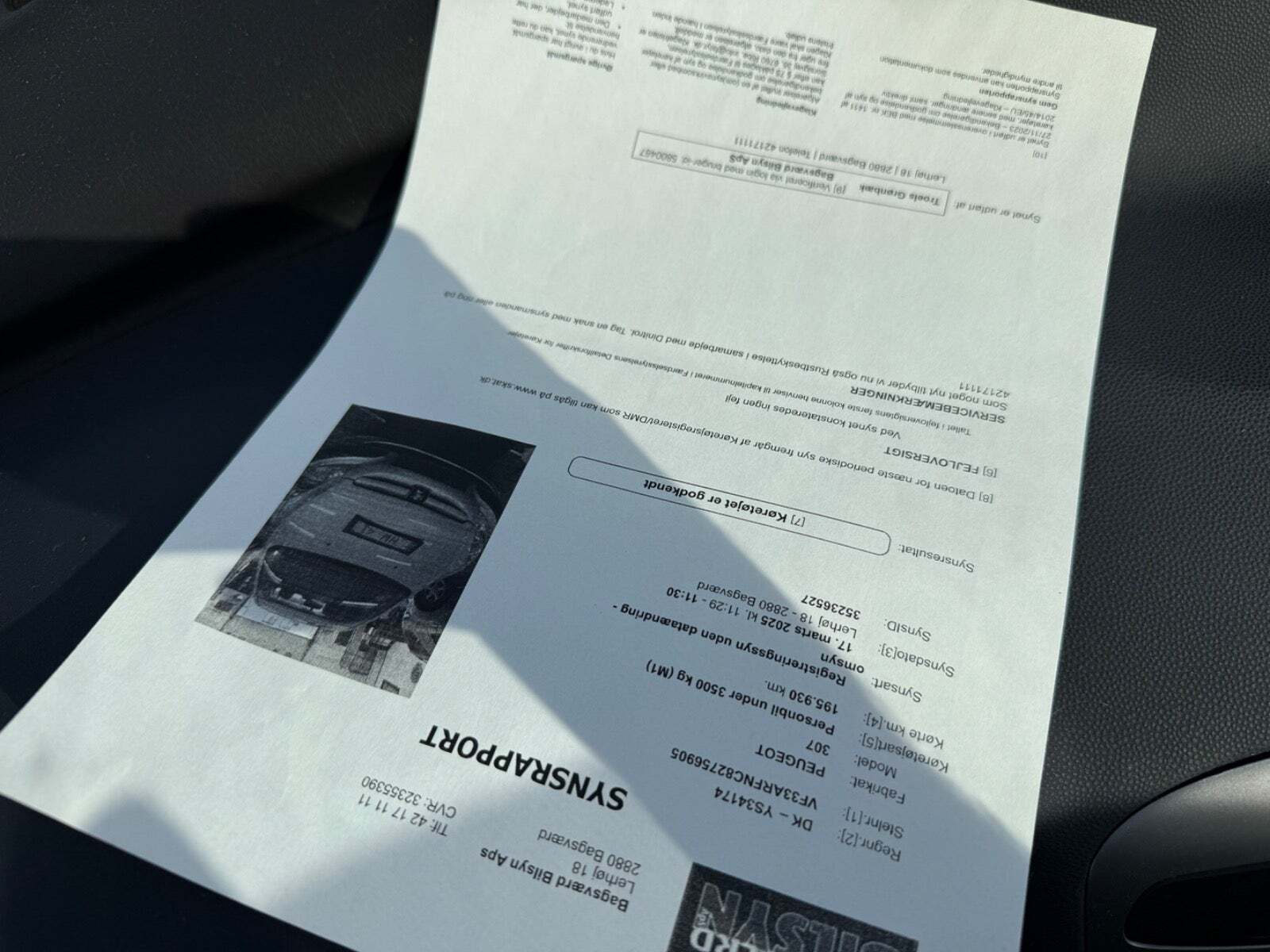 Sølv Peugeot 307 fra 2002