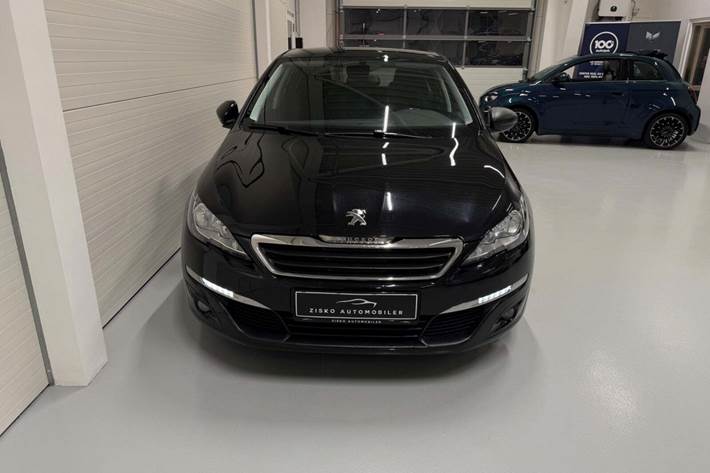 Sort Peugeot 308 fra 2015