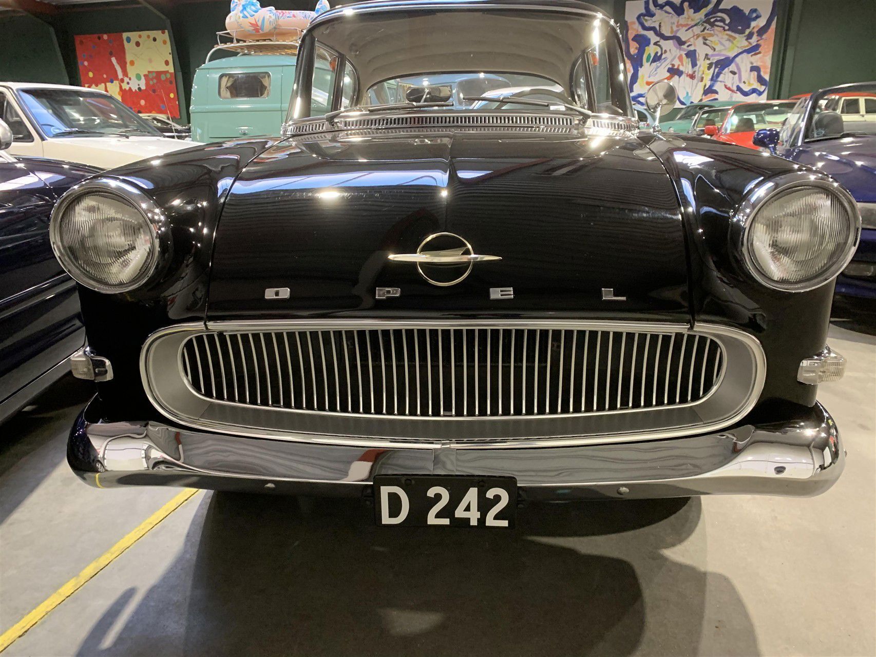 Sort Opel Rekord fra 1958