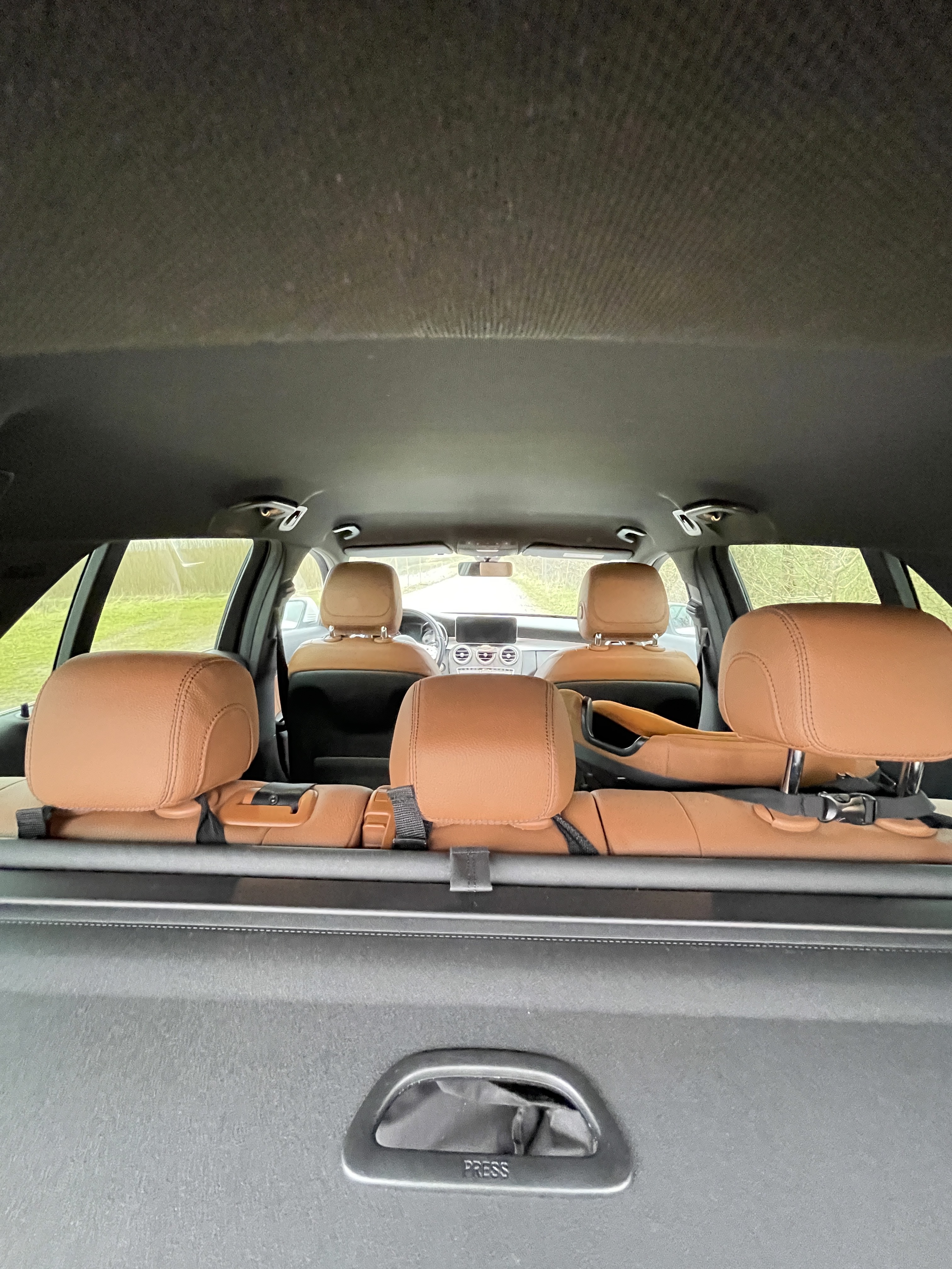 Hvid Mercedes C-Klasse fra 2019