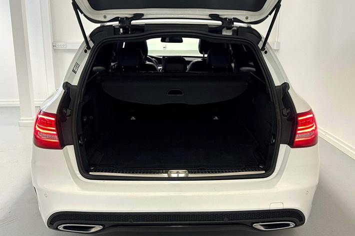 Hvid Mercedes C220 d fra 2017