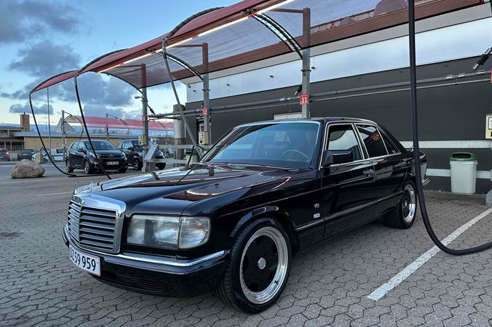 undefined Mercedes 380 SE fra 1982