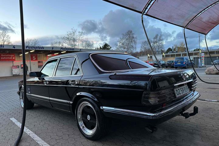 undefined Mercedes 380 SE fra 1982