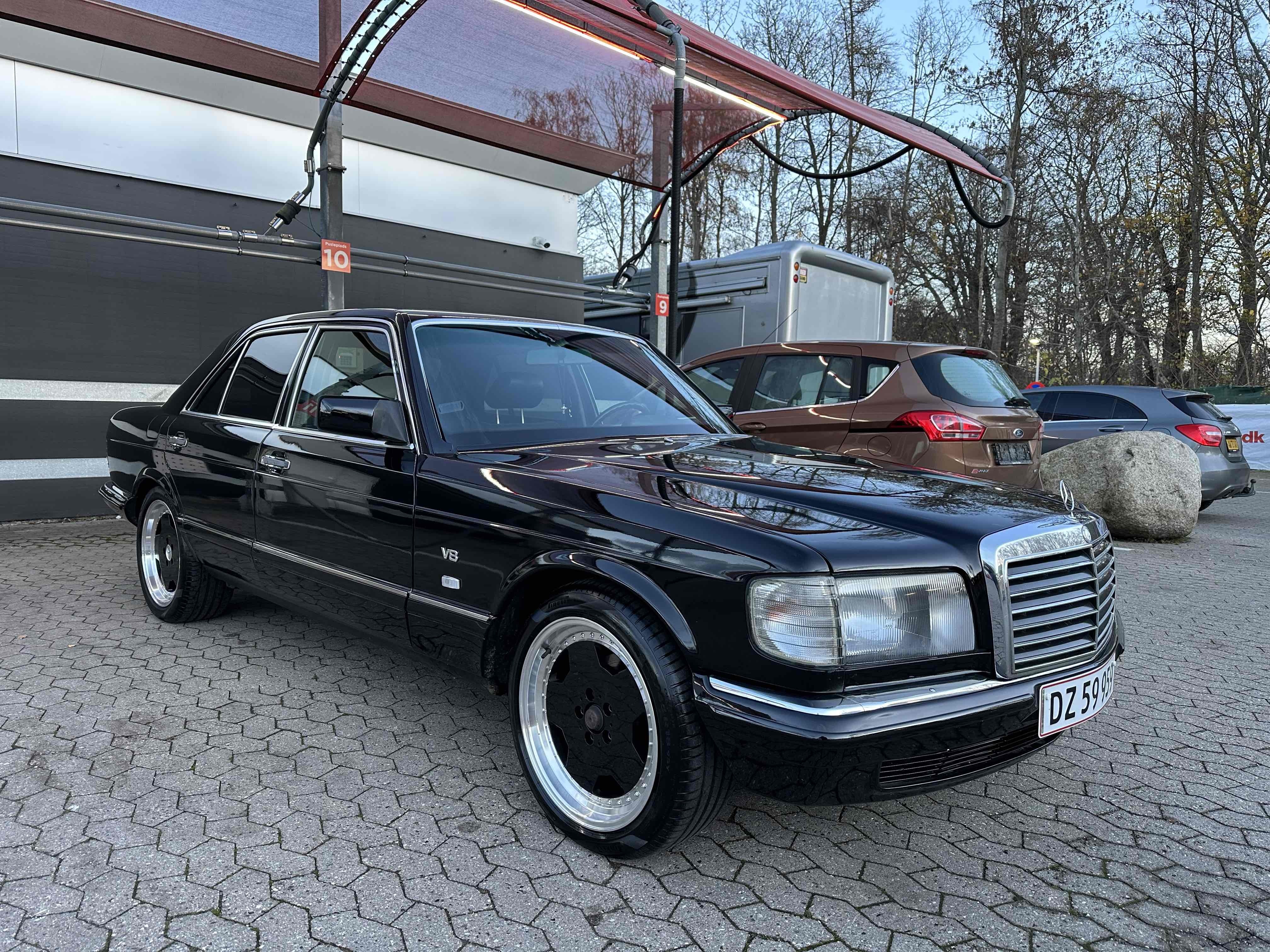 undefined Mercedes 380 SE fra 1982