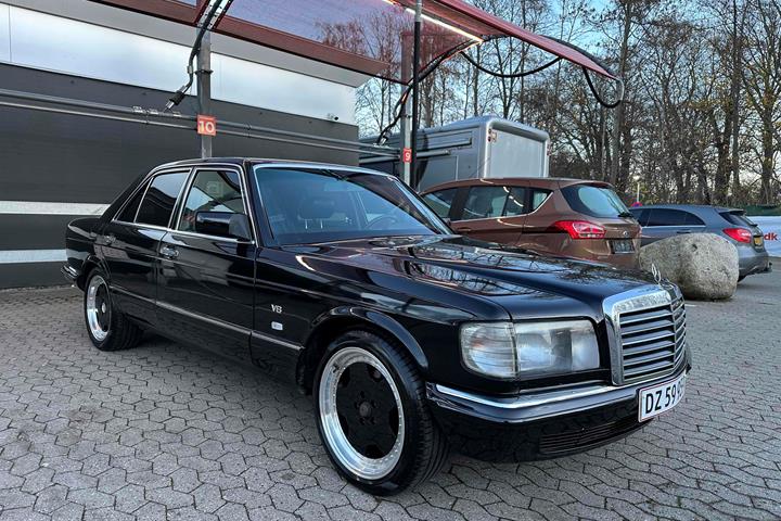 undefined Mercedes 380 SE fra 1982