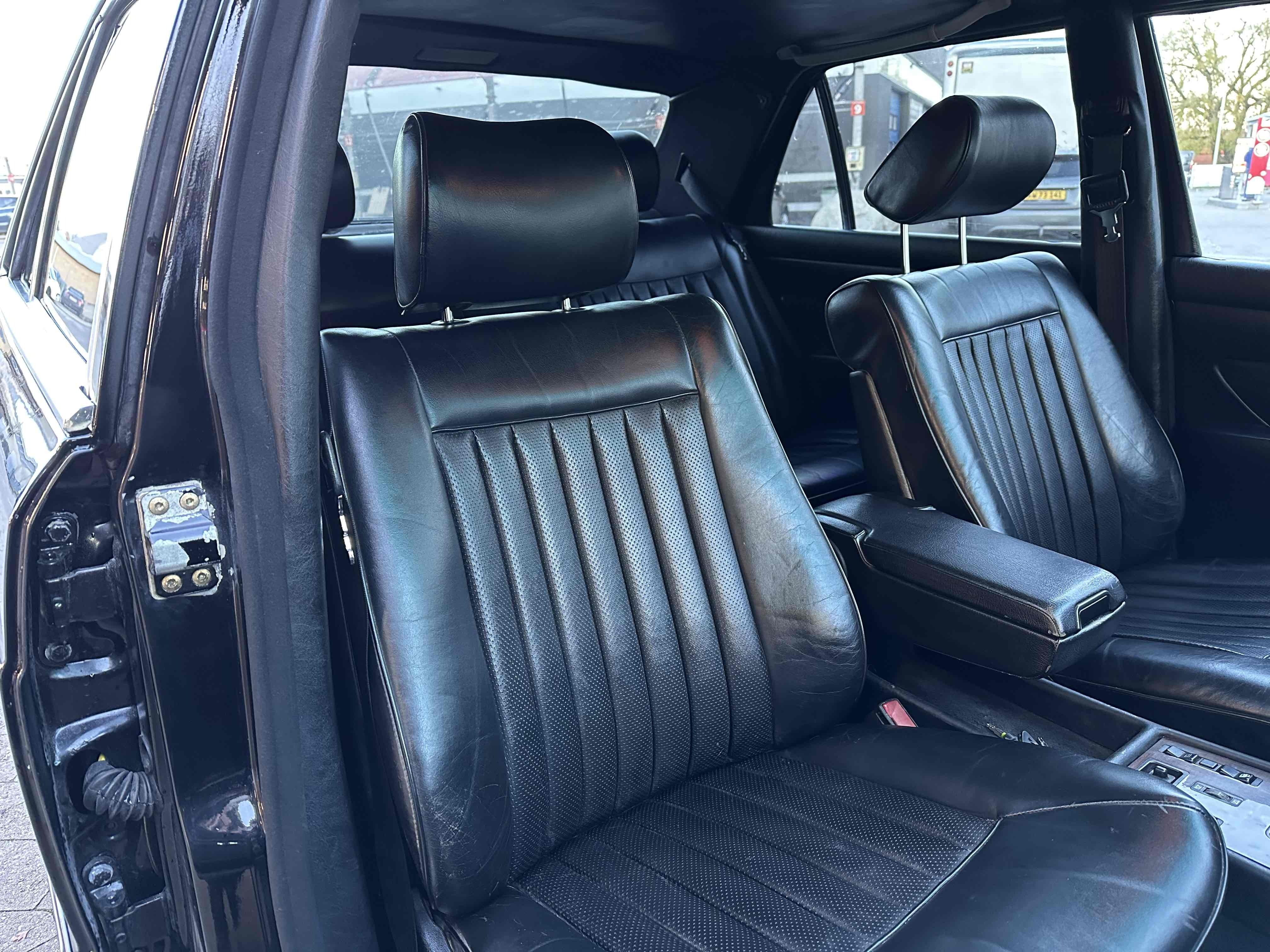 undefined Mercedes 380 SE fra 1982