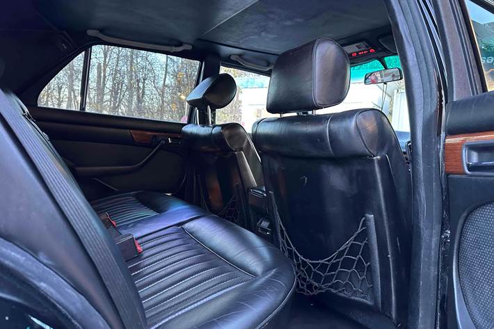 undefined Mercedes 380 SE fra 1982