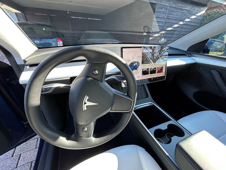 Tesla Model Y Long Range Dual Motor